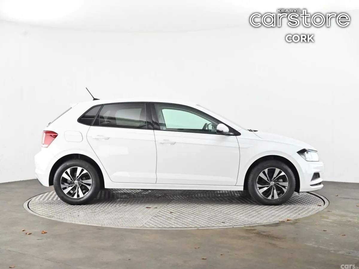 Volkswagen Polo Hatchback, Petrol, 2019, White