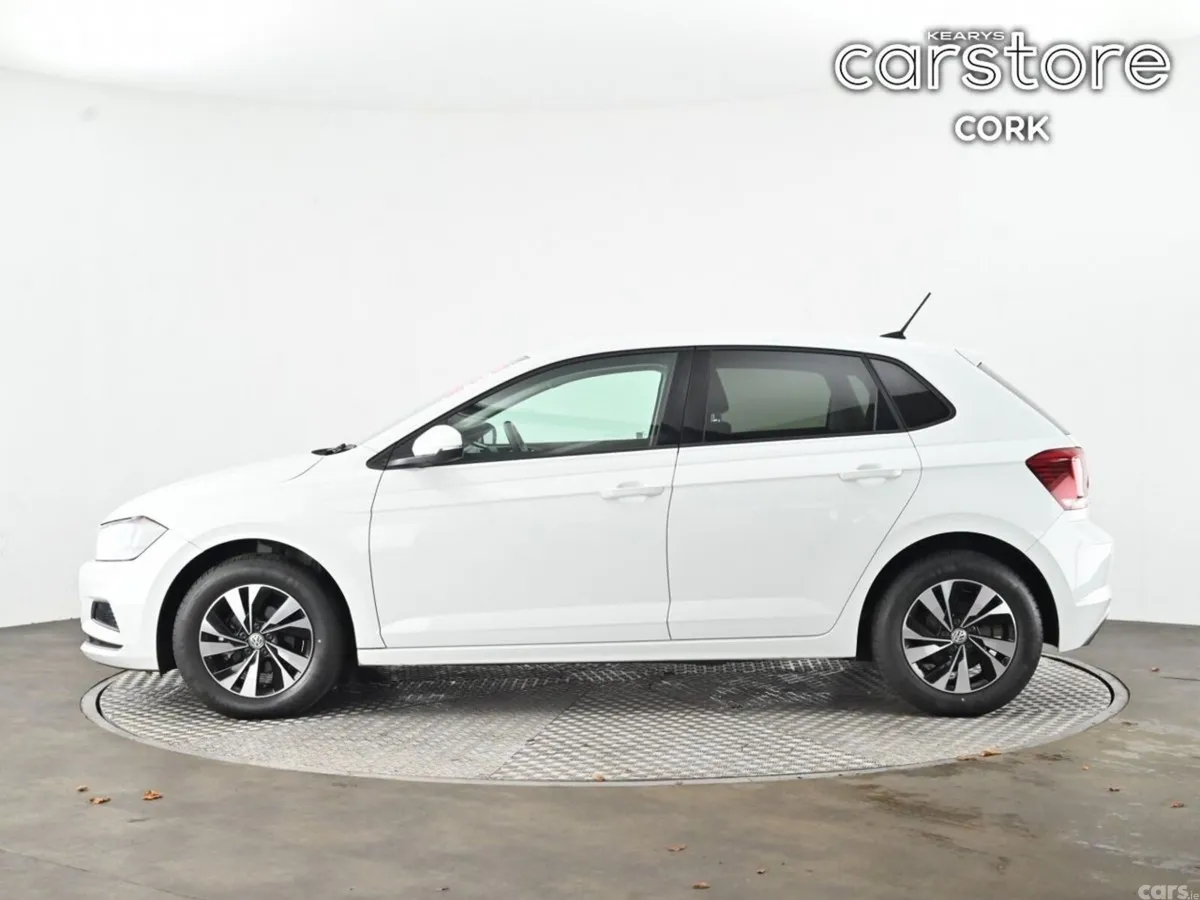 Volkswagen Polo Hatchback, Petrol, 2019, White