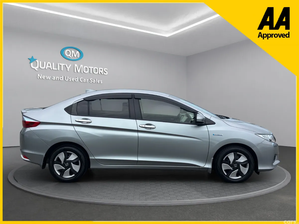 Honda Grace Saloon, Petrol Hybrid, 2016, Silver