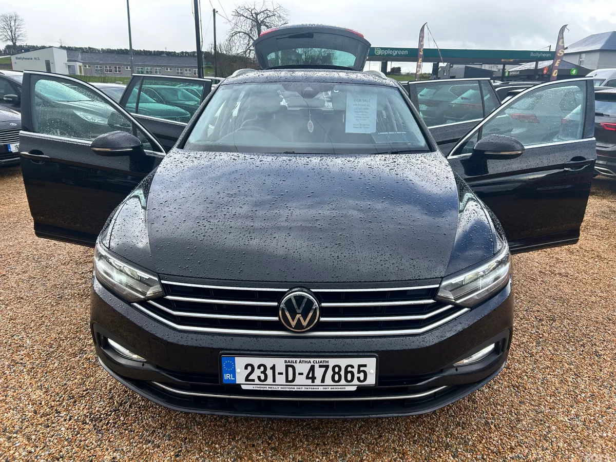 Volkswagen Passat Estate, Diesel, 2023, Black