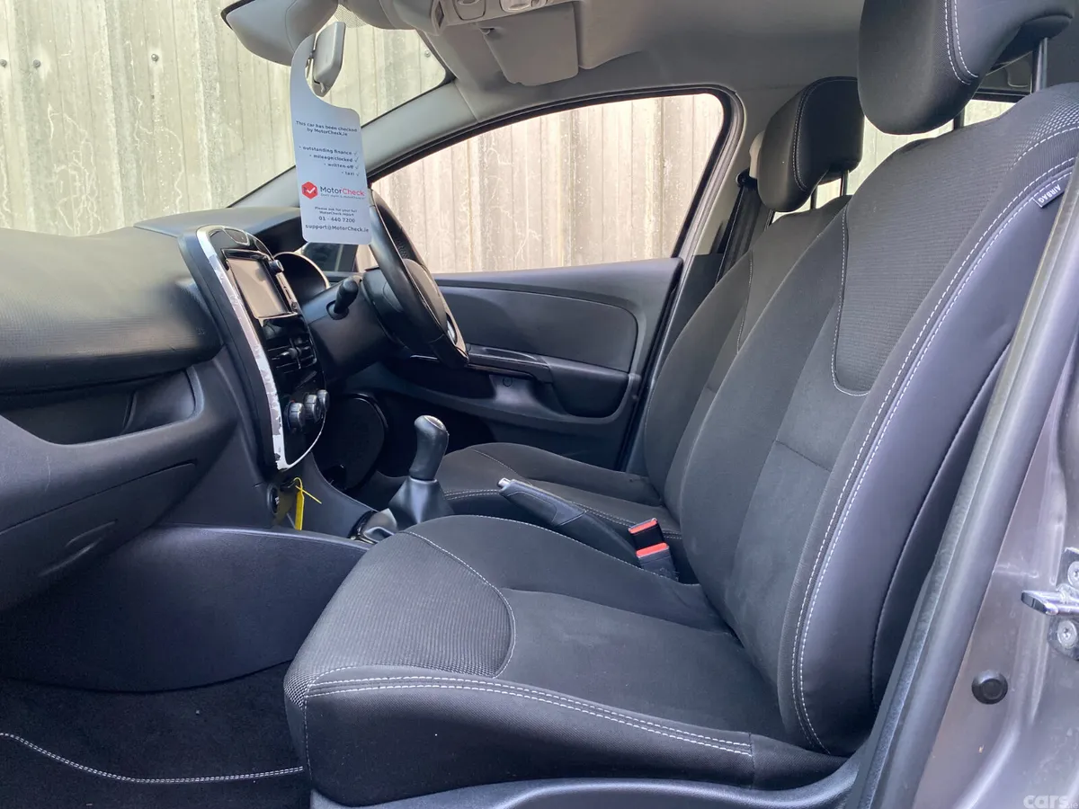 Renault Clio Hatchback, Petrol, 2017, Grey