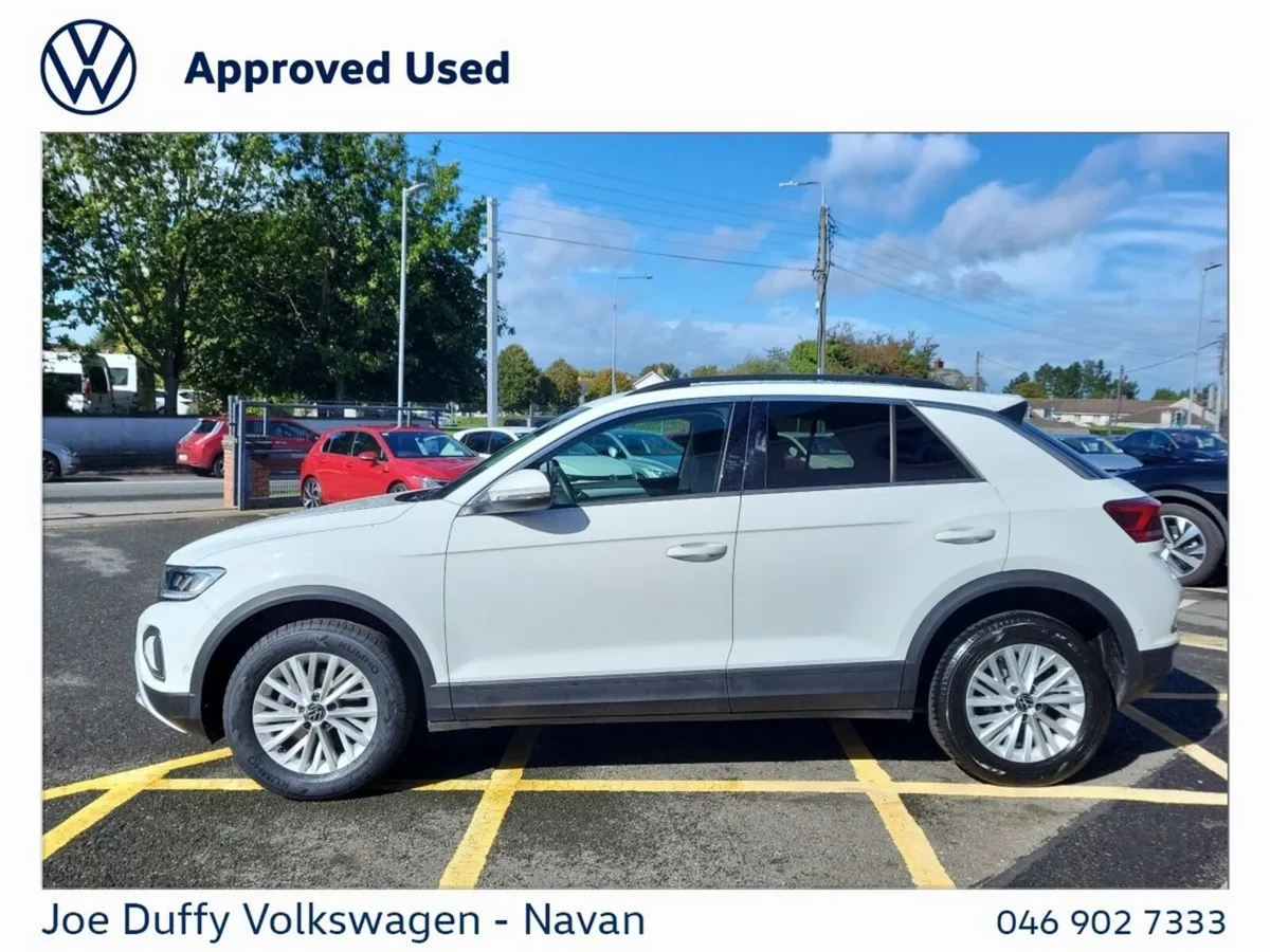 Volkswagen T-Roc SUV, Petrol, 2023, White