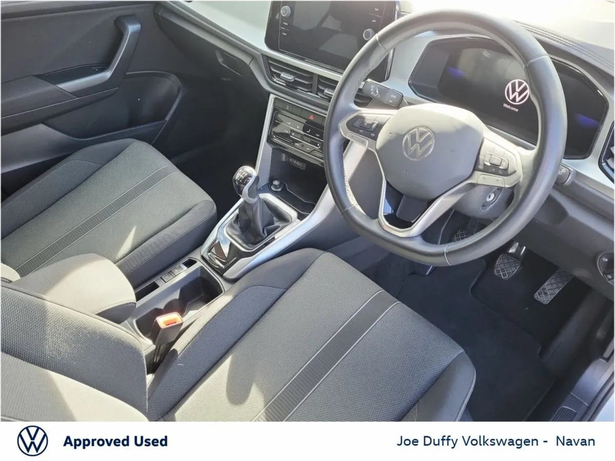Volkswagen T-Roc SUV, Petrol, 2023, White