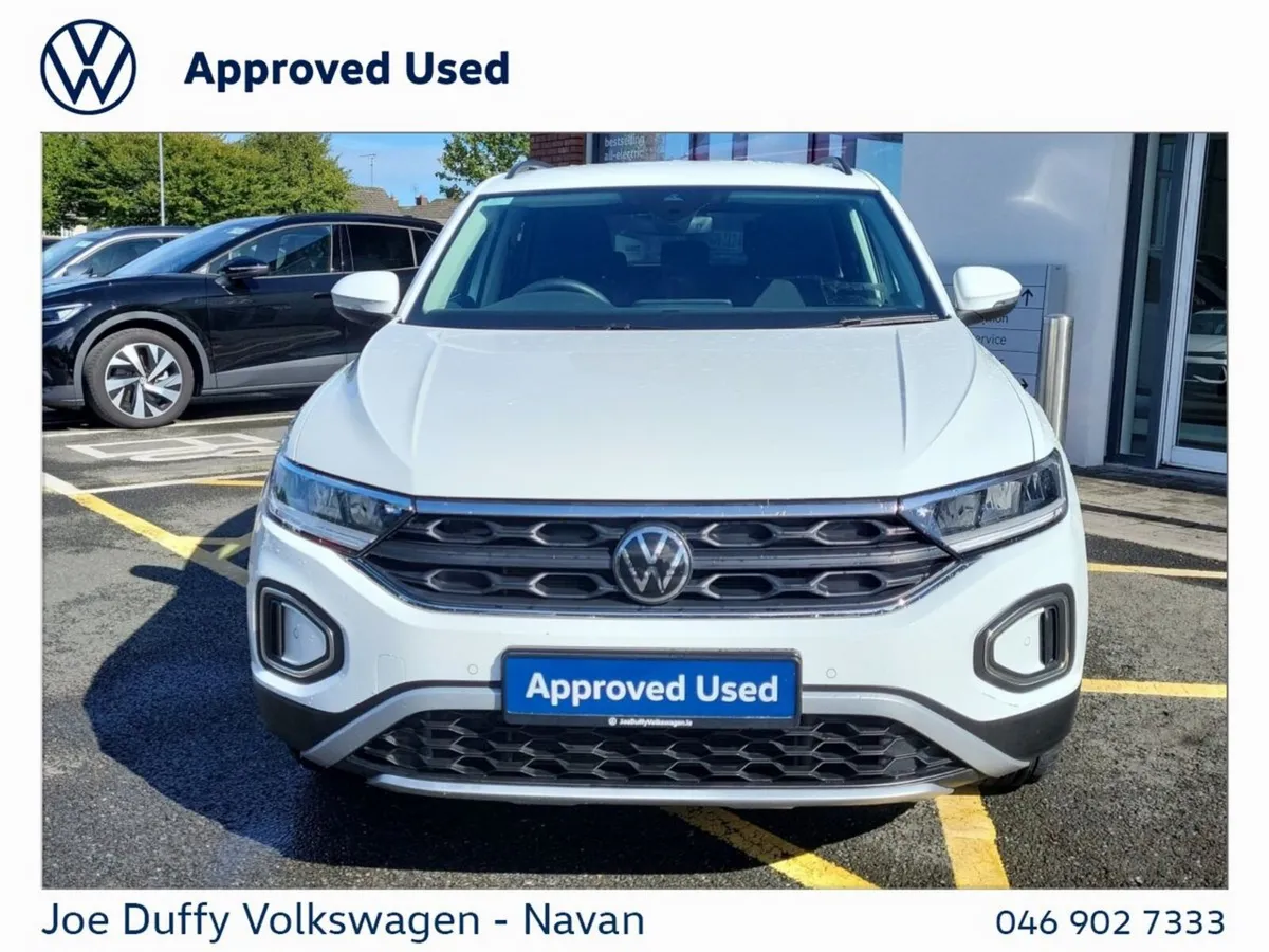 Volkswagen T-Roc SUV, Petrol, 2023, White