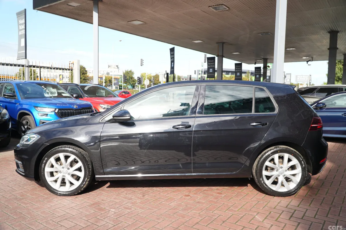 Volkswagen Golf Hatchback, Petrol, 2018, Black