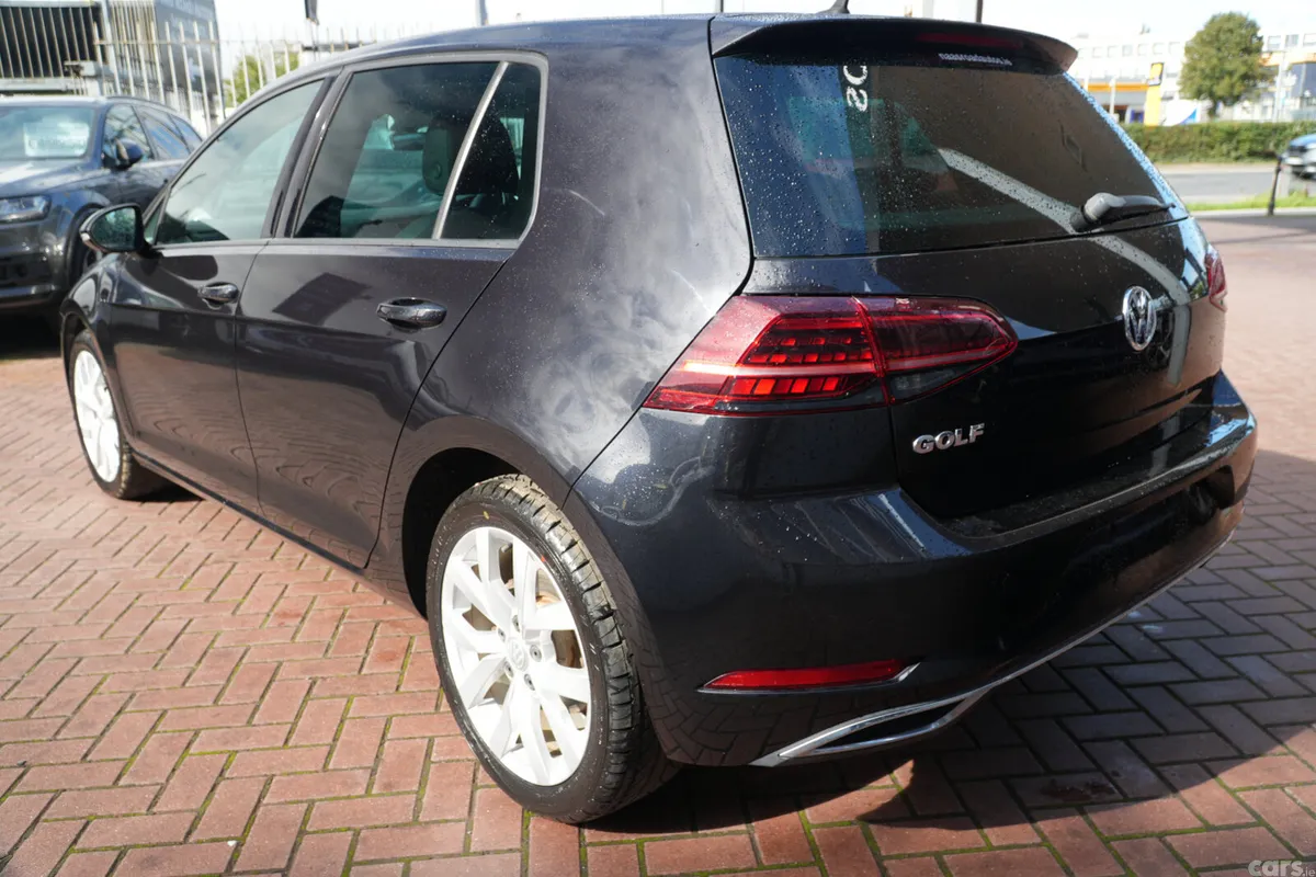 Volkswagen Golf Hatchback, Petrol, 2018, Black