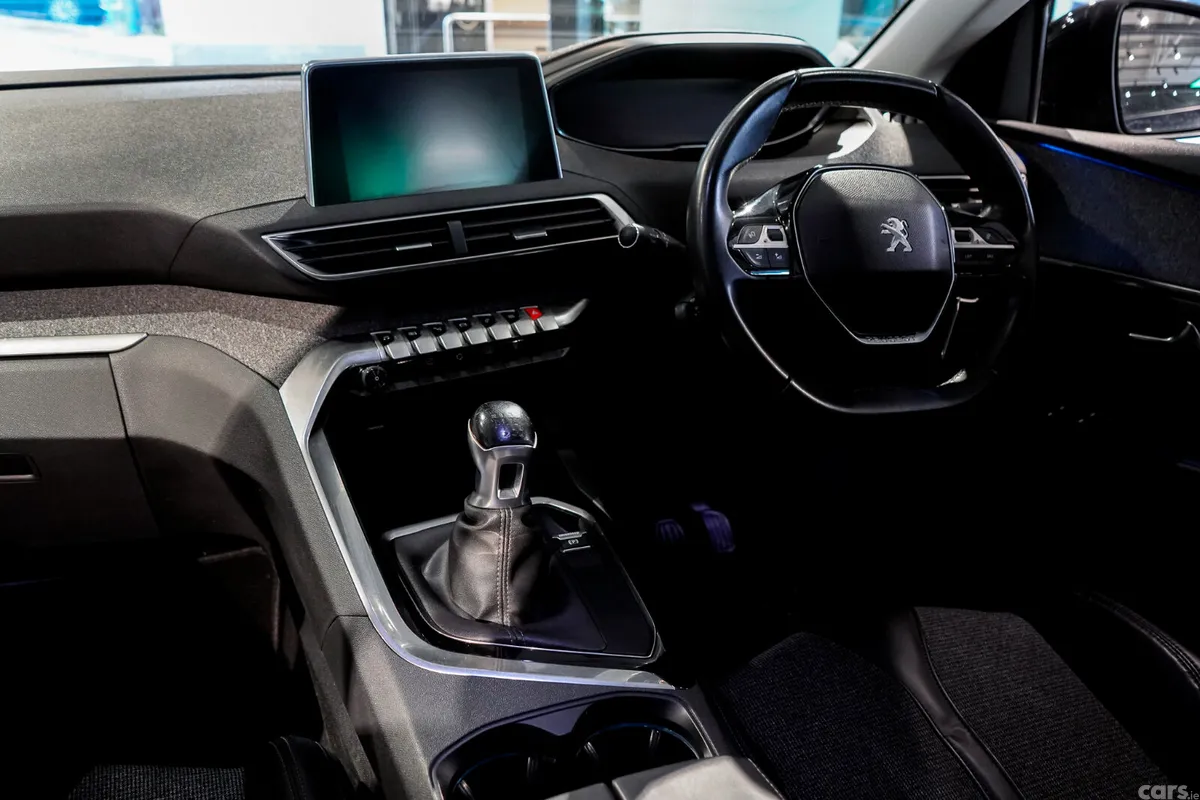 Peugeot 3008 Hatchback, Diesel, 2018, Black