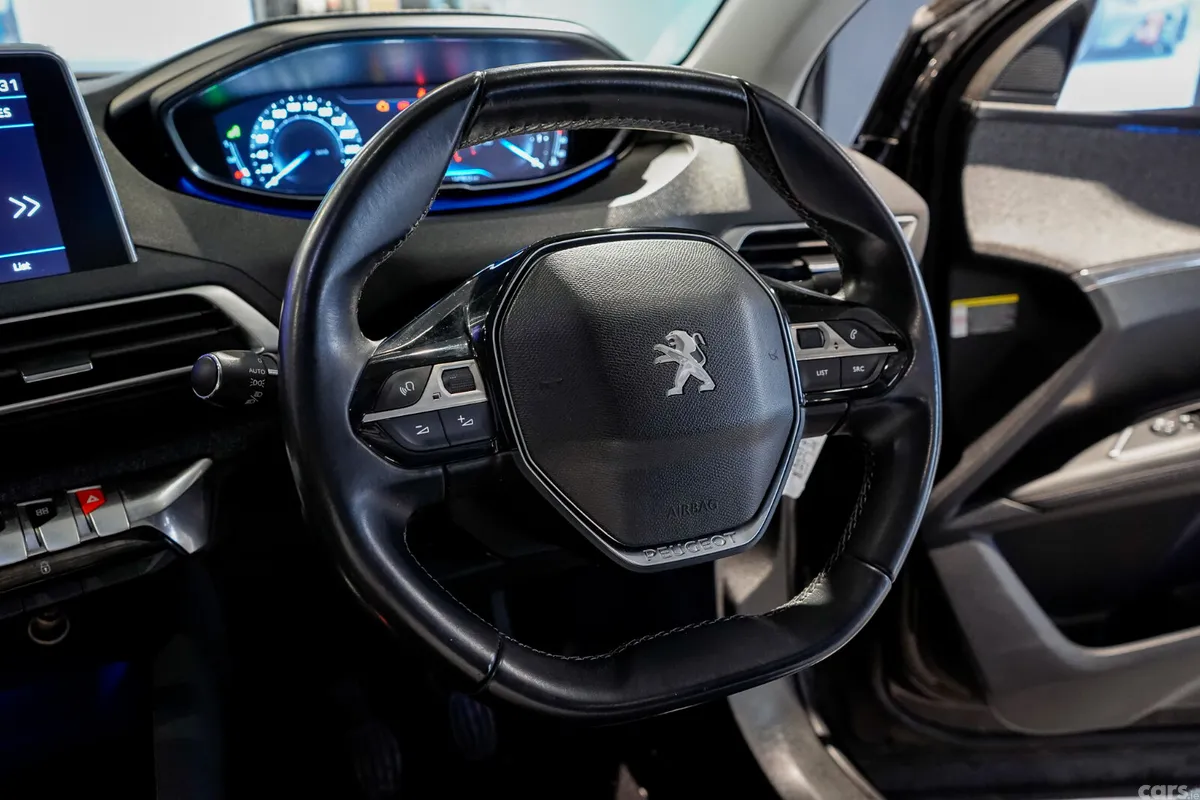 Peugeot 3008 Hatchback, Diesel, 2018, Black