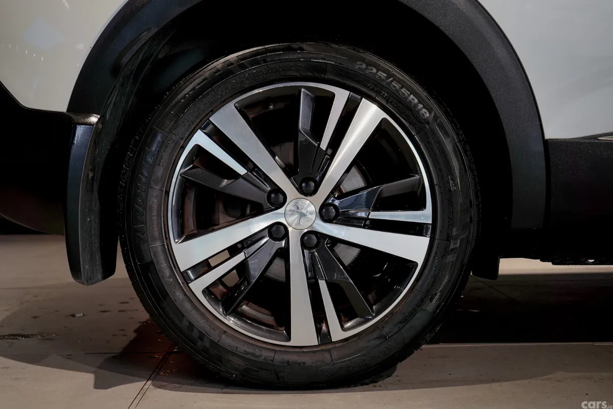 Peugeot 3008 MPV, Diesel, 2019, White