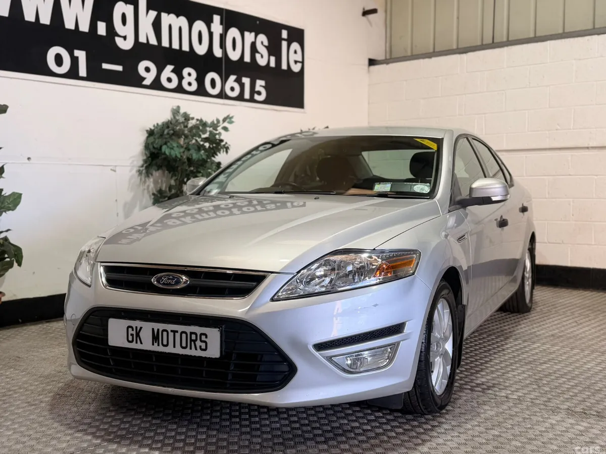Ford Mondeo Saloon, Diesel, 2013, Silver