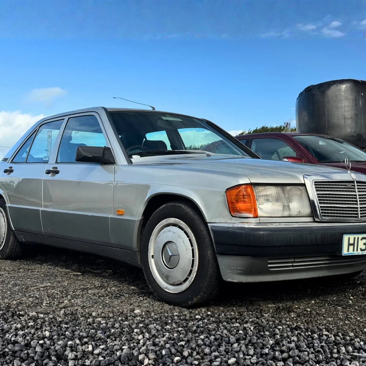 Mercedes-Benz 190 Saloon, Diesel, 1990, Silver