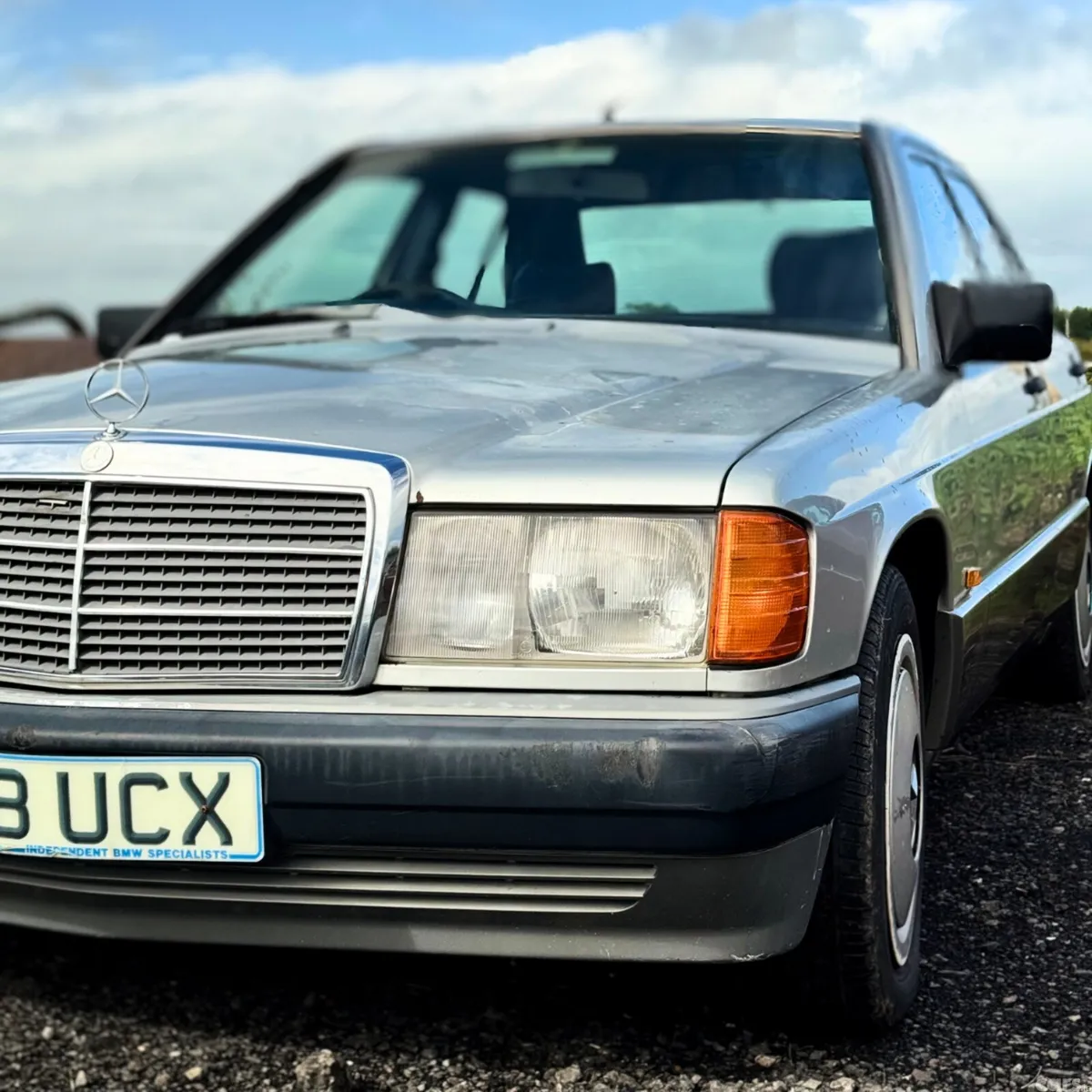 Mercedes-Benz 190 Saloon, Diesel, 1990, Silver