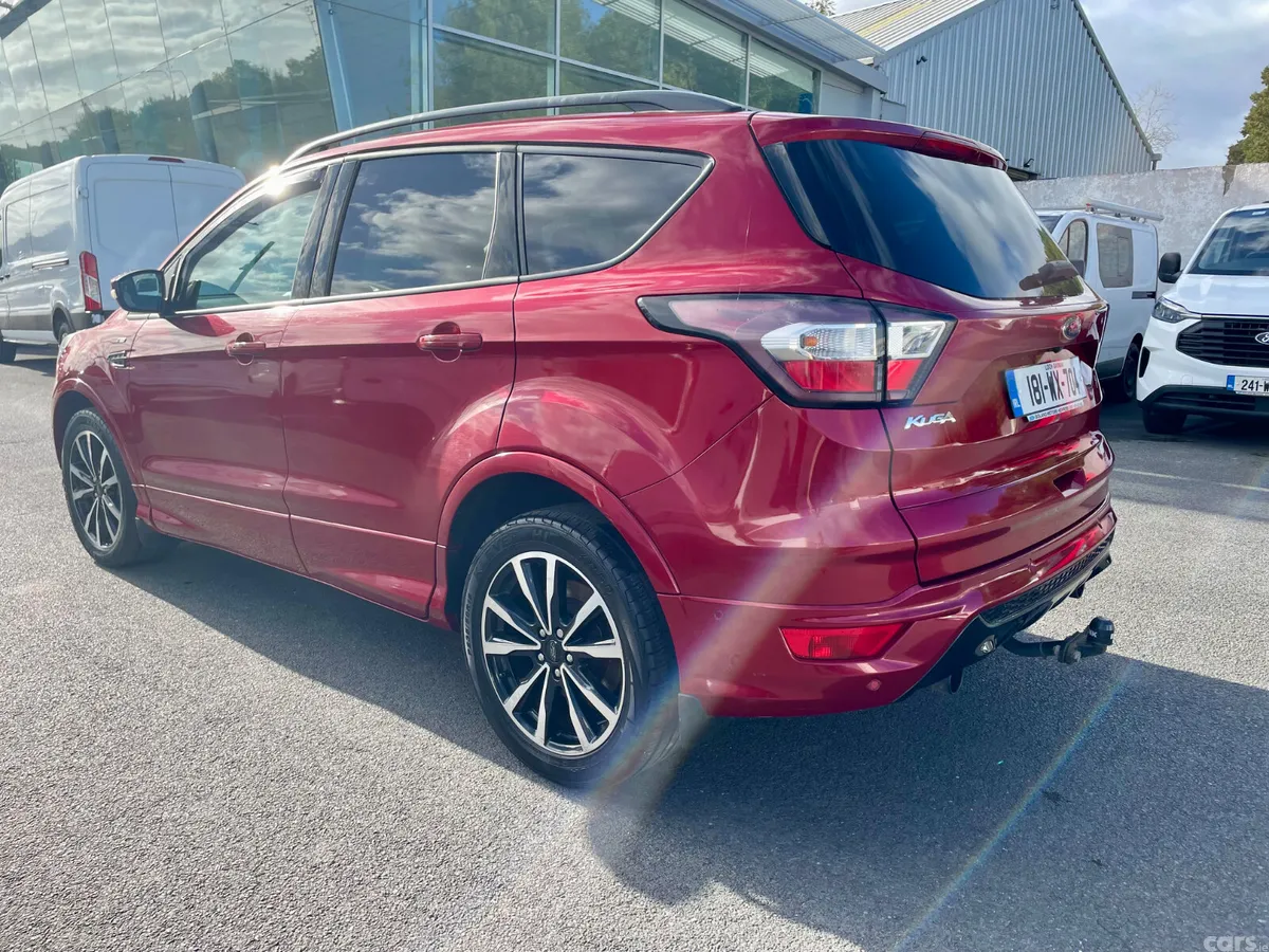 Ford Kuga SUV, Diesel, 2018, Red