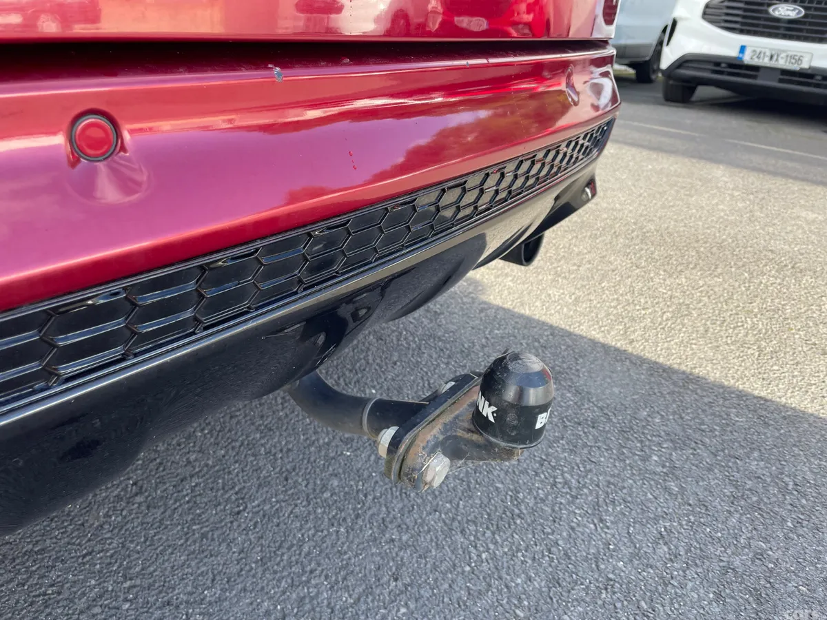 Ford Kuga SUV, Diesel, 2018, Red