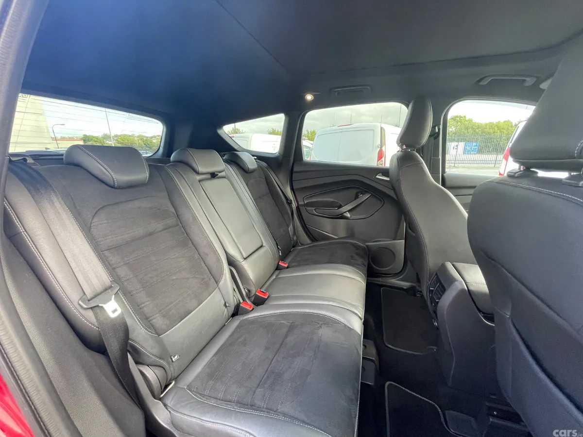 Ford Kuga SUV, Diesel, 2018, Red