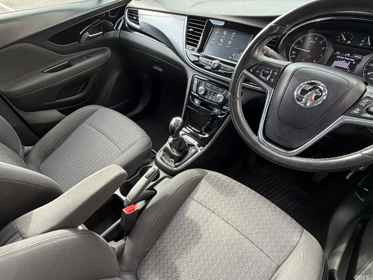 Vauxhall Mokka Hatchback, Petrol, 2017, Red