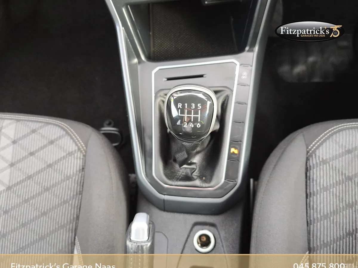 Volkswagen Taigo SUV, Petrol, 2024, Blue