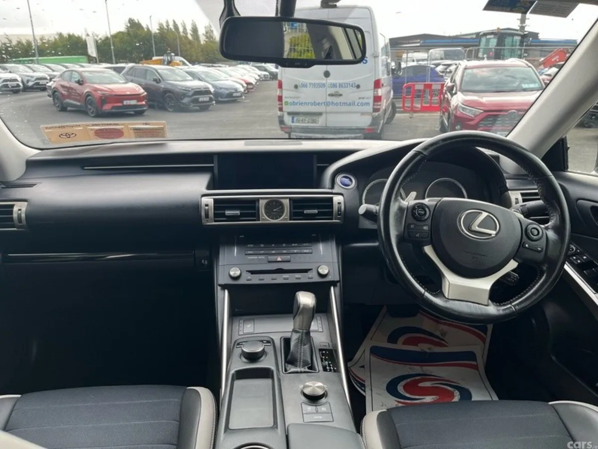 Lexus IS Saloon, Petrol Hybrid, 2016, Black