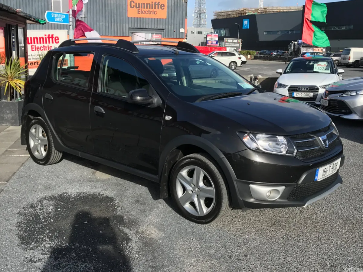 Dacia Sandero Stepway Hatchback, Diesel, 2015, Black