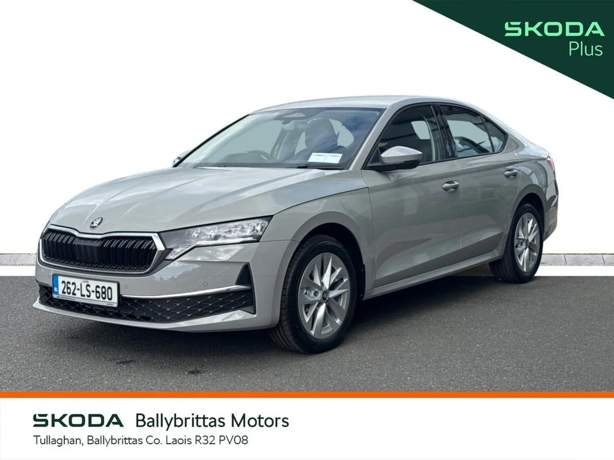 Skoda Octavia Saloon, Petrol, 2026, Grey