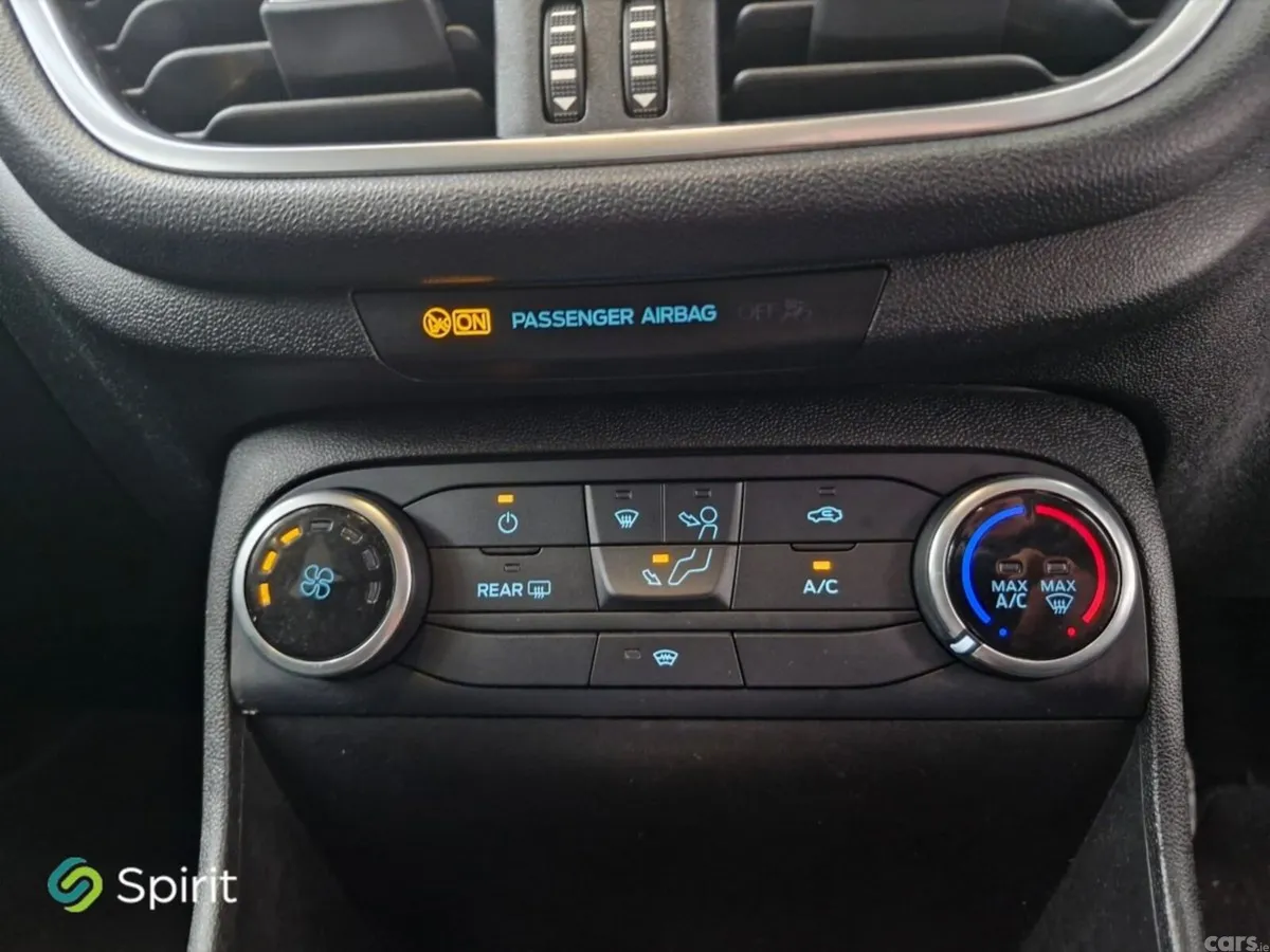 Ford Fiesta Hatchback, Petrol, 2018, Red
