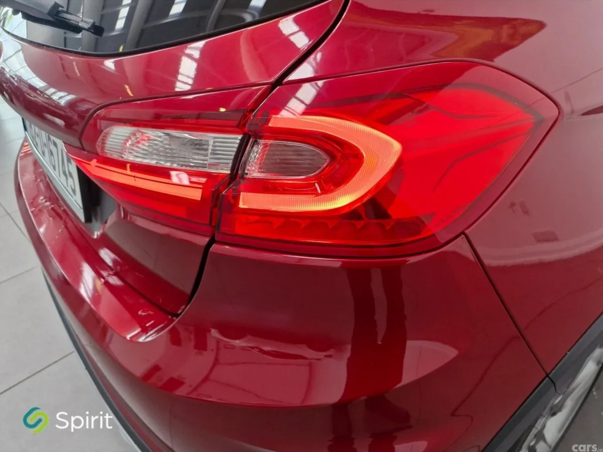 Ford Fiesta Hatchback, Petrol, 2018, Red