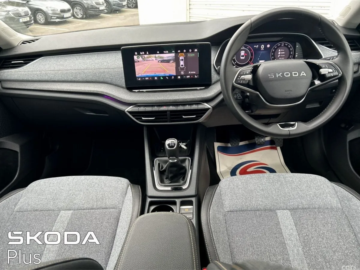 Skoda Octavia Saloon, Diesel, 2025, Blue