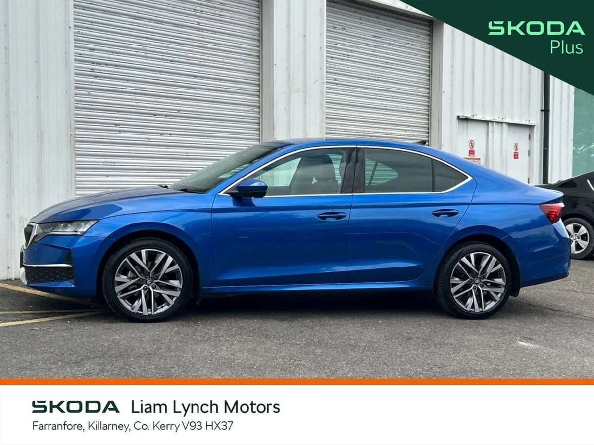 Skoda Octavia Saloon, Diesel, 2025, Blue