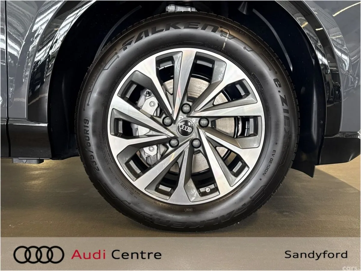 Audi Q6 e-tron Hatchback, Electric, 2026, Grey