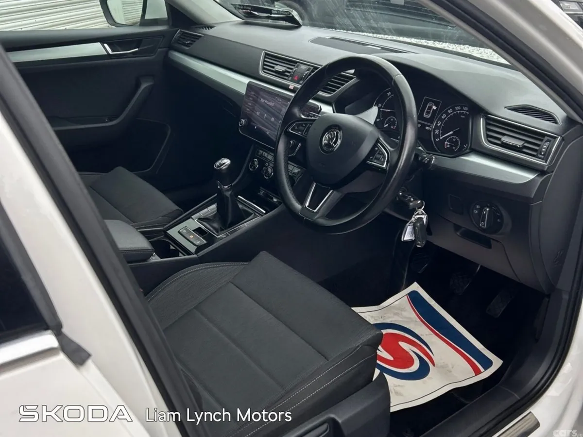 Skoda Superb Saloon, Diesel, 2018, White