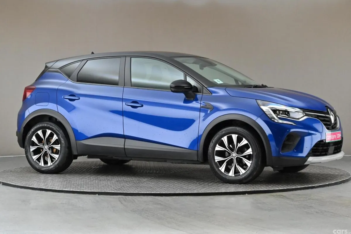 Renault Captur SUV, Petrol, 2024, Blue