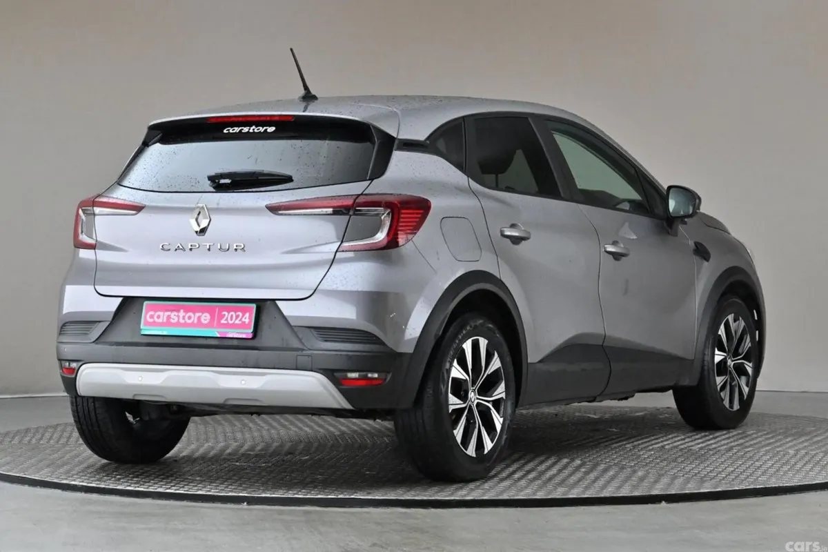 Renault Captur SUV, Petrol, 2024, Grey