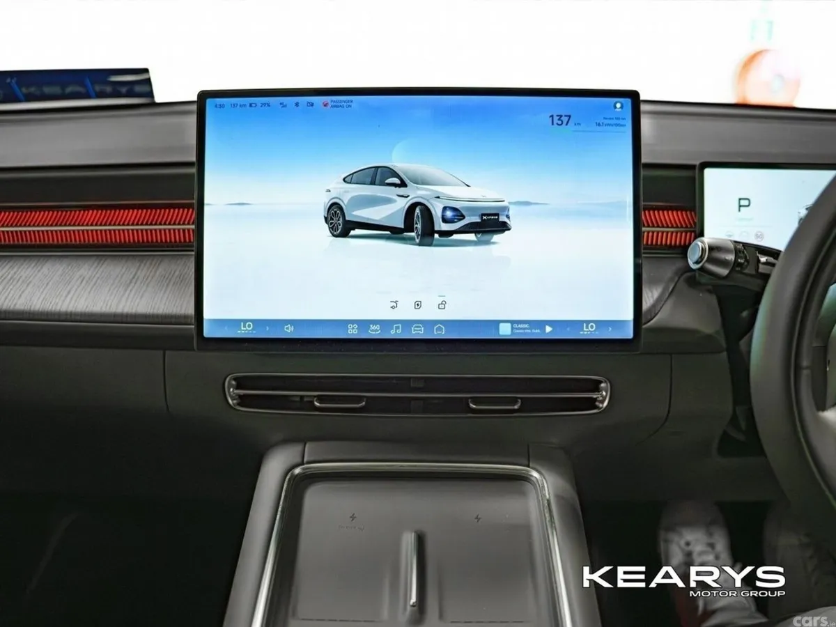 XPeng G6 Hatchback, Electric, 2026, Black