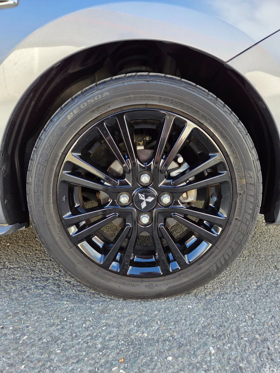 Mitsubishi Mirage Hatchback, Petrol, 2019, Grey