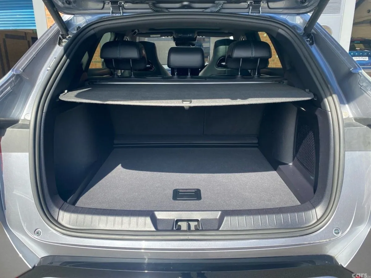 BYD SEAL U Hatchback, Petrol Plug-in Hybrid, 2026, Grey