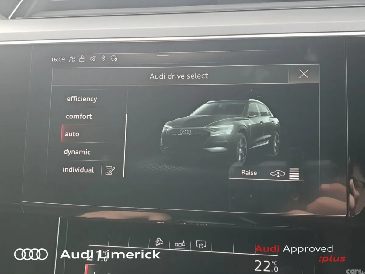 Audi e-tron Estate, Electric, 2020, Silver