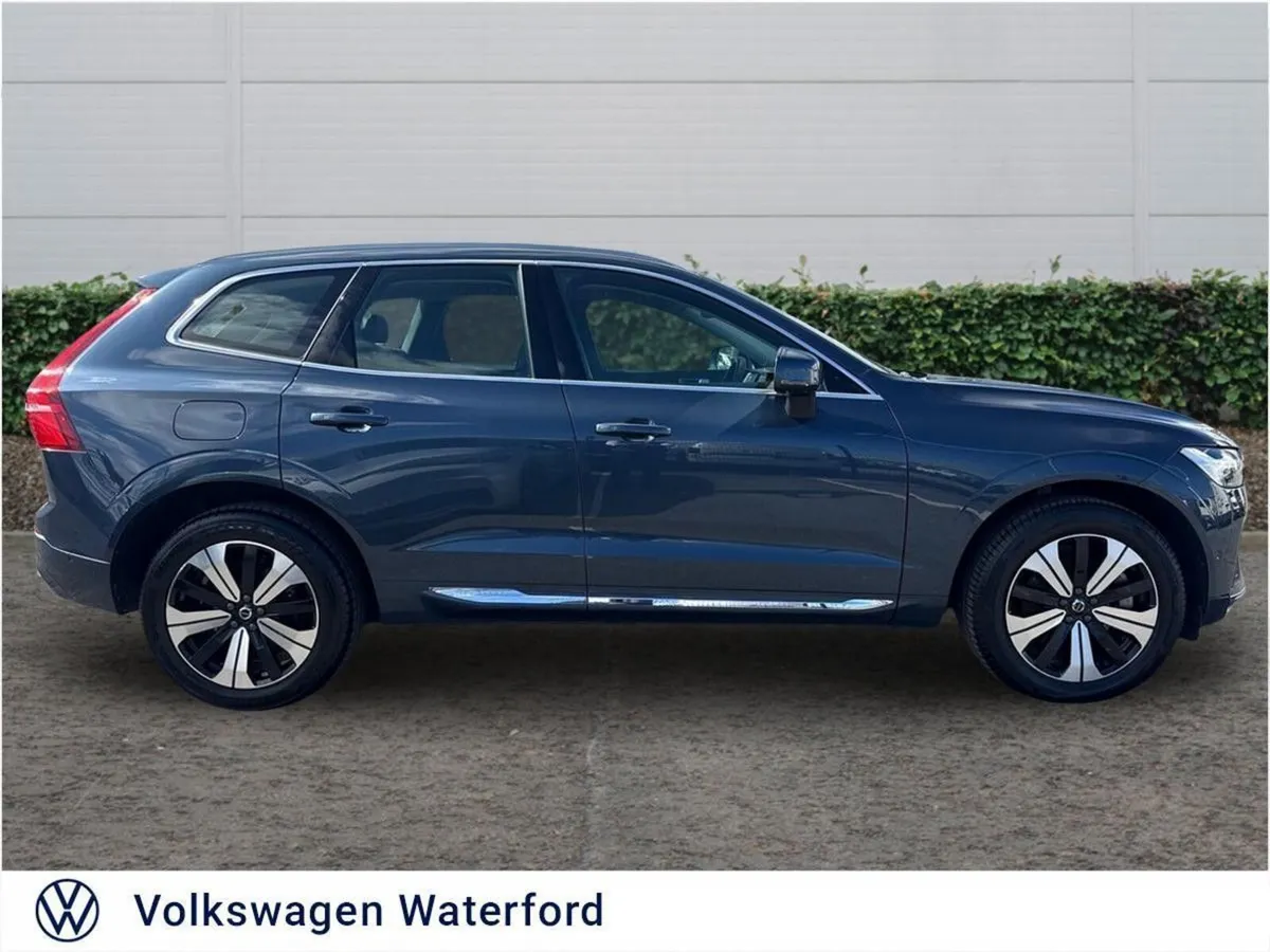 Volvo XC60 SUV, Petrol Plug-in Hybrid, 2023, Blue