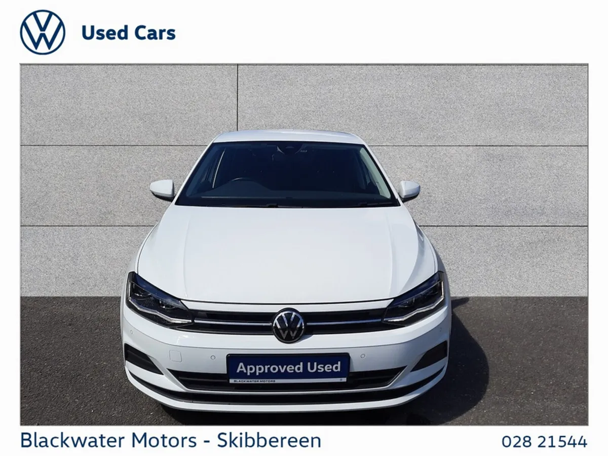 Volkswagen Polo Hatchback, Petrol, 2021, White