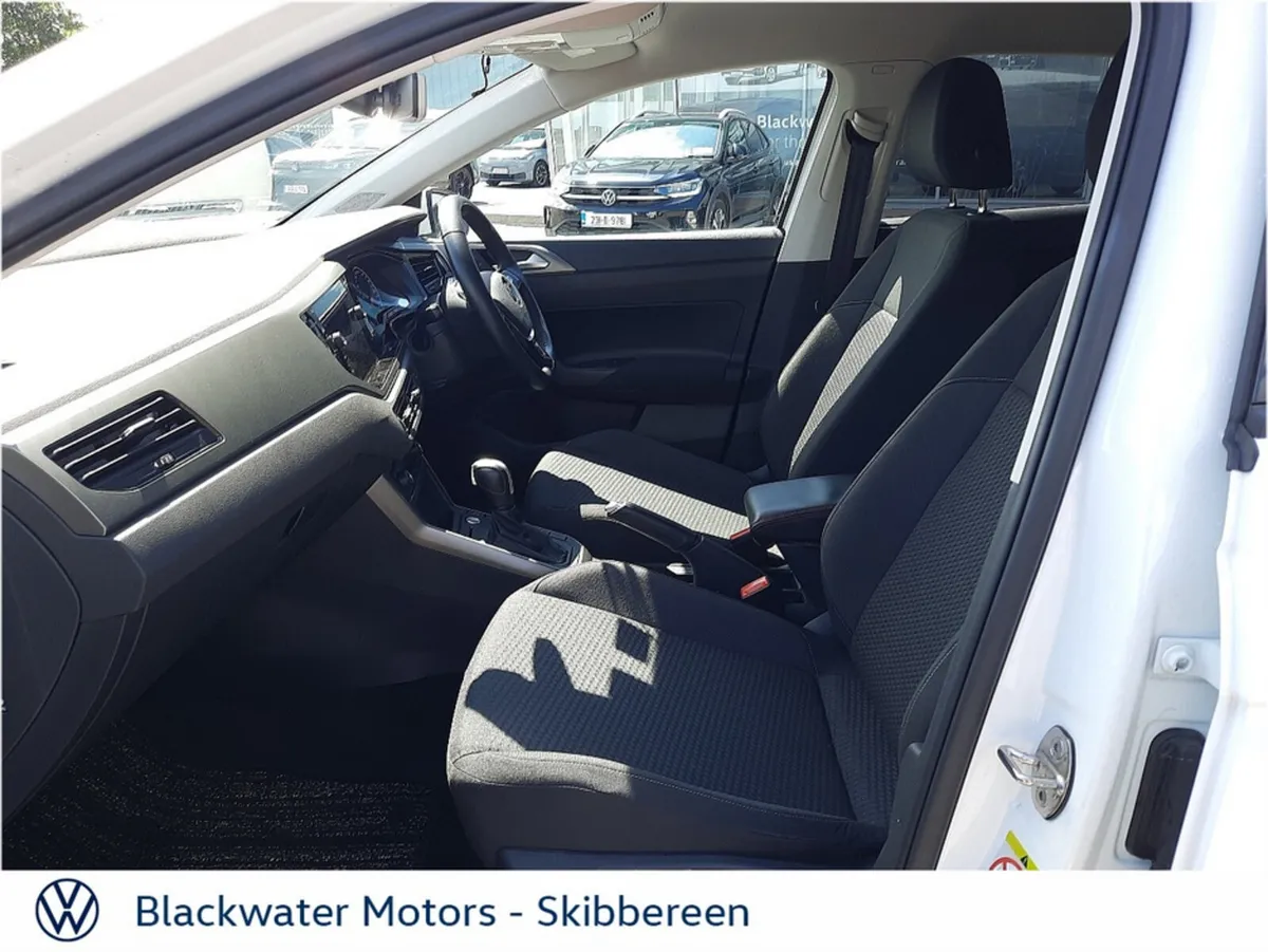 Volkswagen Polo Hatchback, Petrol, 2021, White