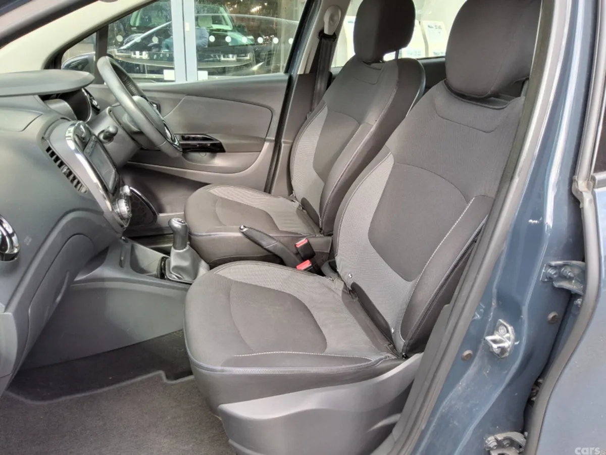 Renault Captur Hatchback, Diesel, 2016, Blue