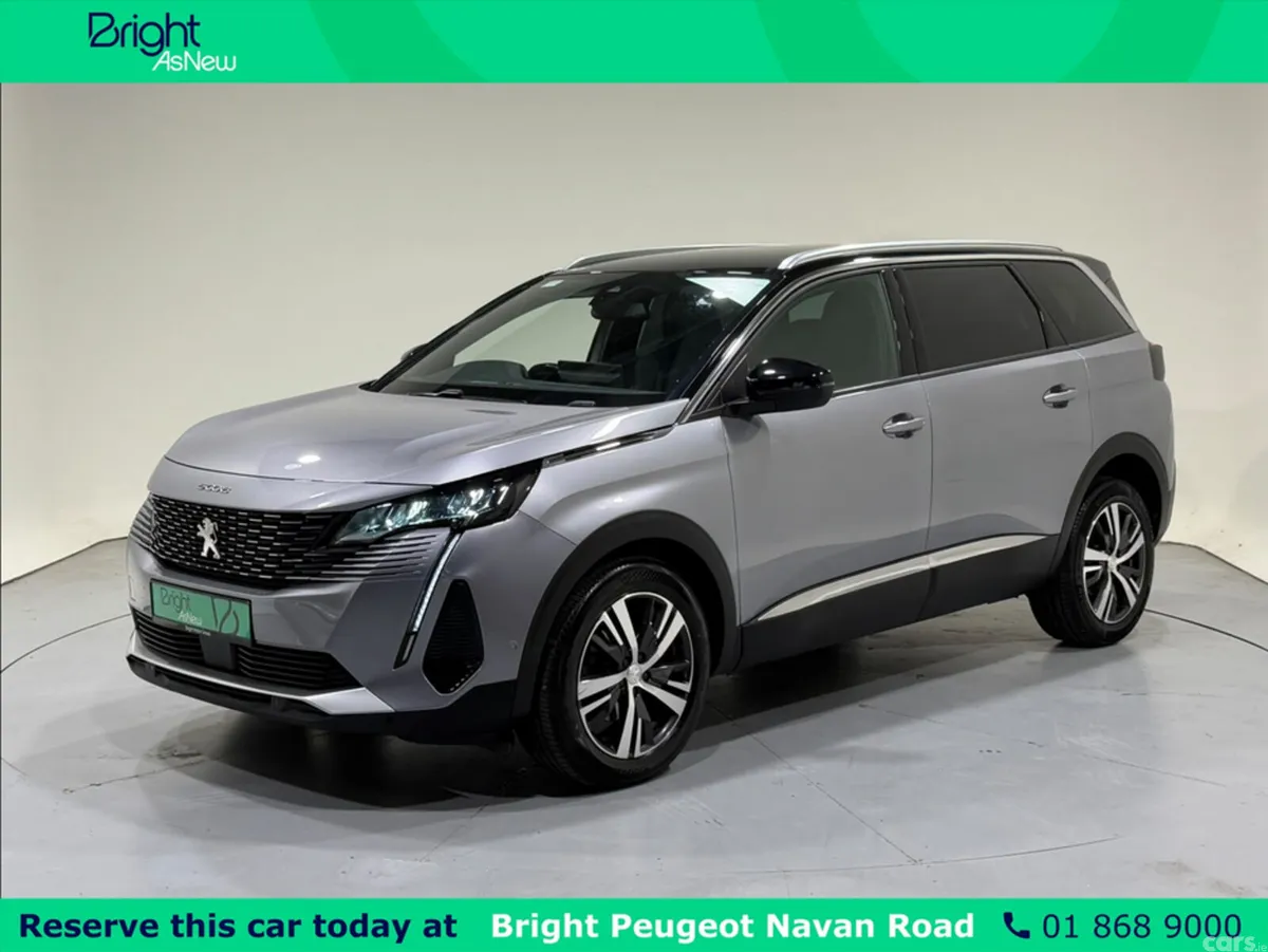 Peugeot 5008 MPV, Petrol, 2023, Grey