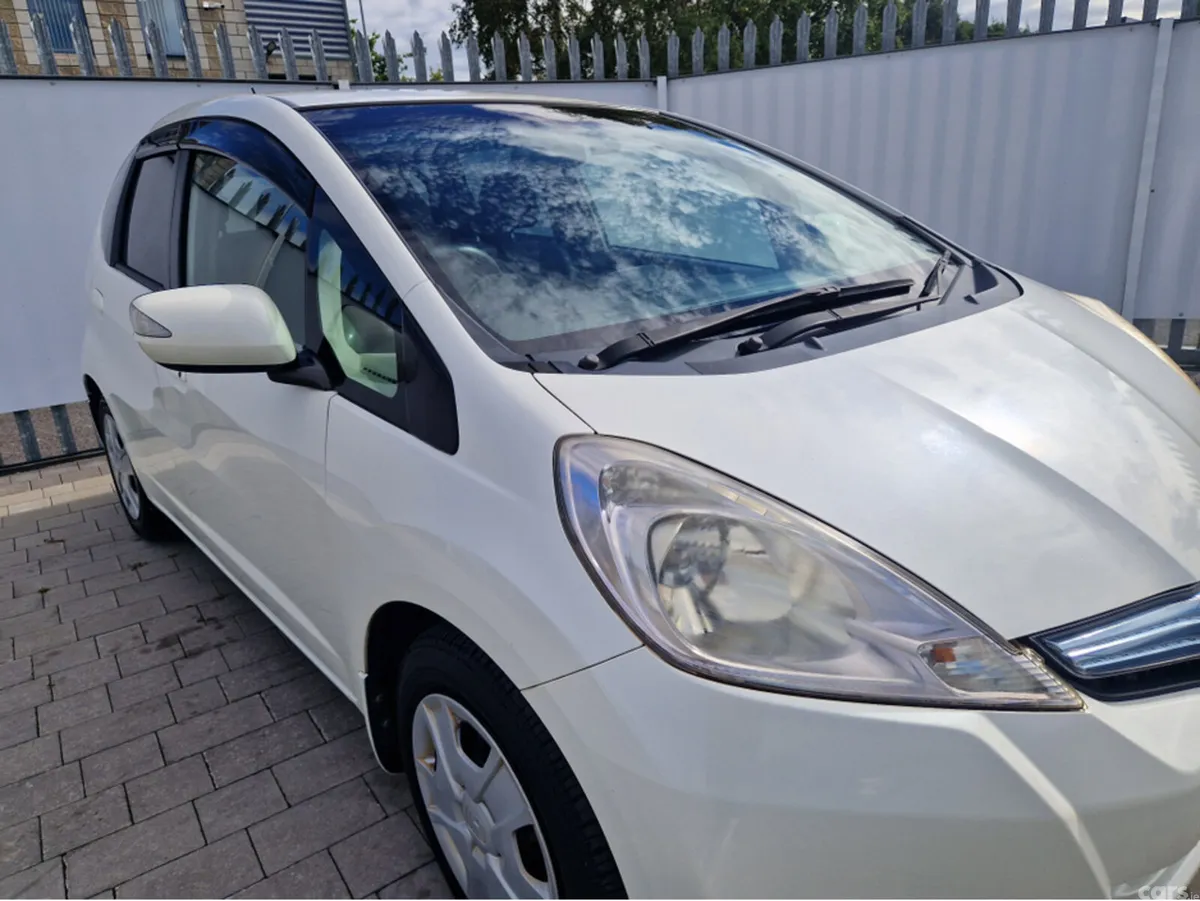 Honda Fit Hatchback, Petrol Hybrid, 2011, White