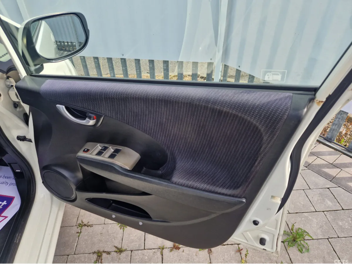 Honda Fit Hatchback, Petrol Hybrid, 2011, White