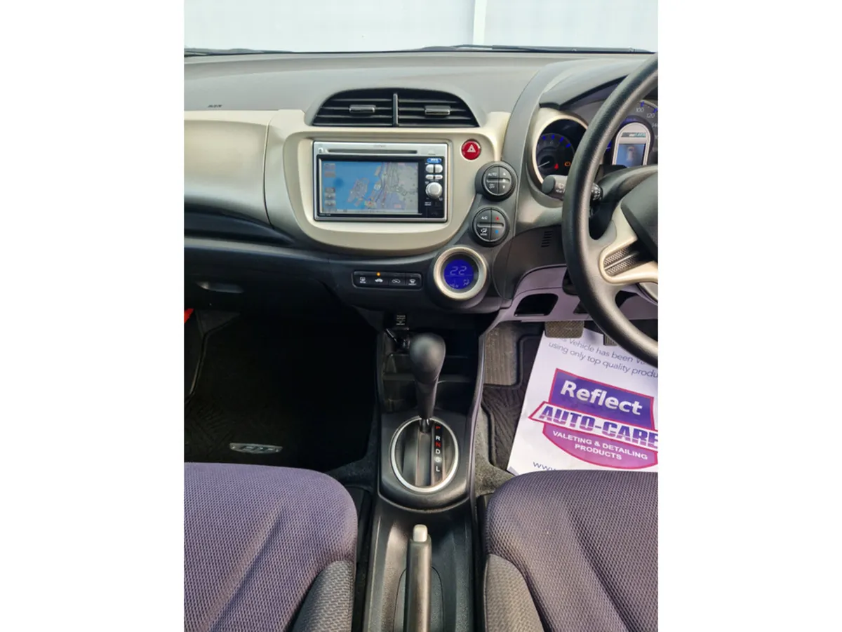 Honda Fit Hatchback, Petrol Hybrid, 2011, White