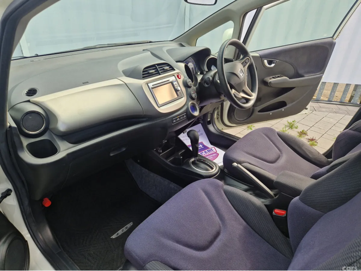 Honda Fit Hatchback, Petrol Hybrid, 2011, White