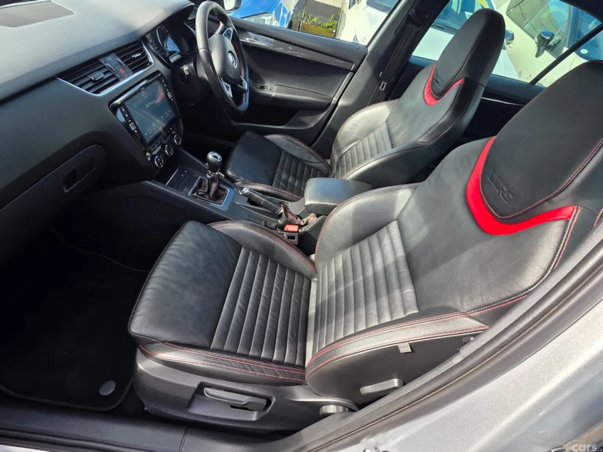 Skoda Octavia Hatchback, Diesel, 2015, Silver