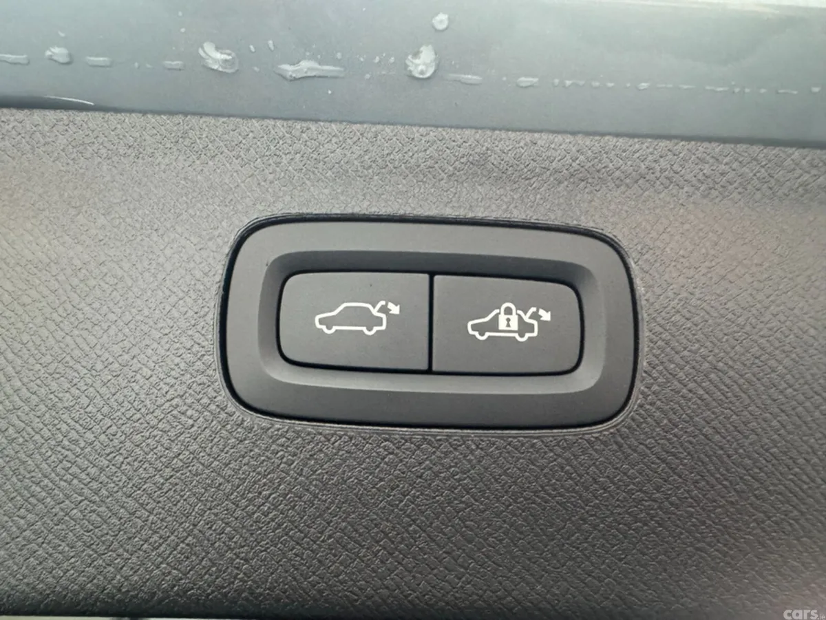 Volvo XC90 SUV, Petrol Plug-in Hybrid, 2023, Grey