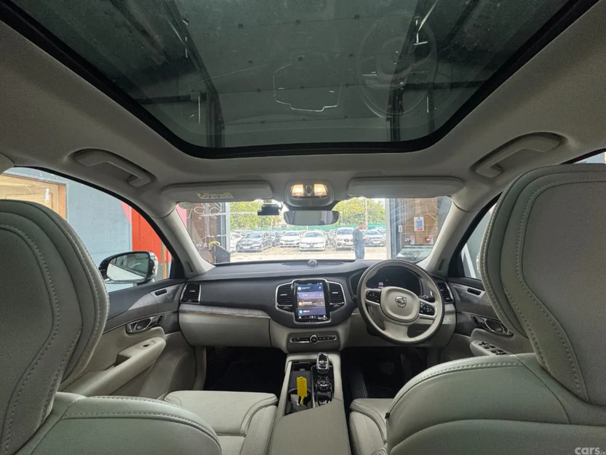 Volvo XC90 SUV, Petrol Plug-in Hybrid, 2023, White