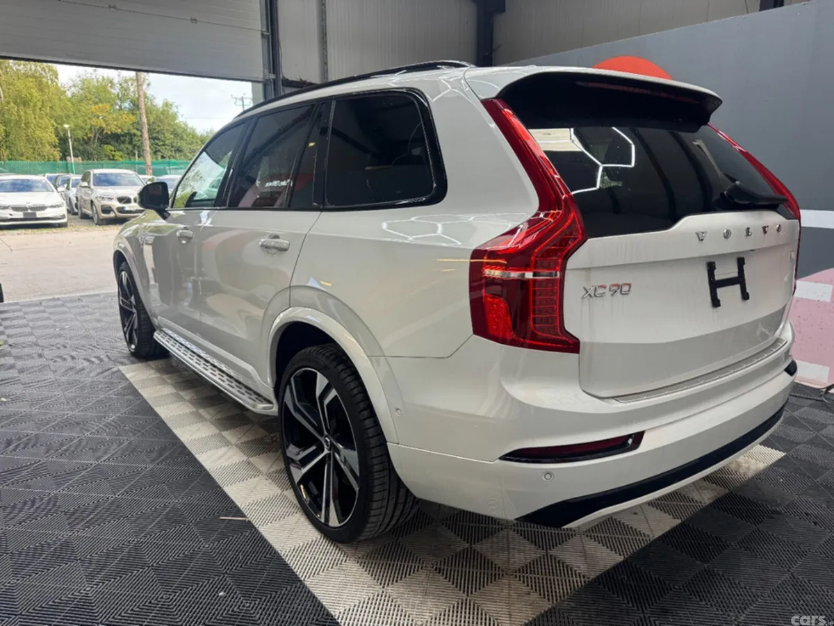 Volvo XC90 SUV, Petrol Plug-in Hybrid, 2023, White
