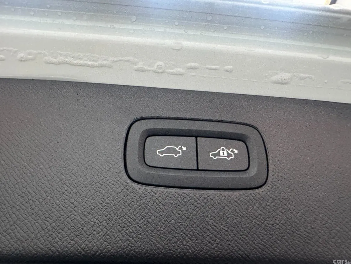Volvo XC90 SUV, Petrol Plug-in Hybrid, 2023, White